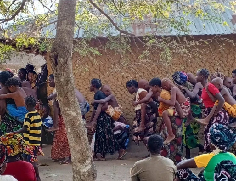Dança de Mulher Inkamango 