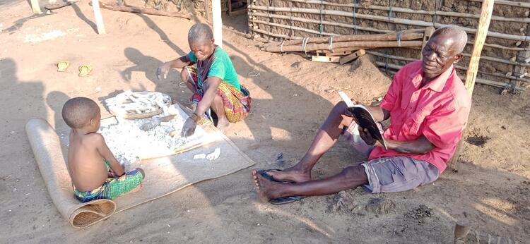 Indivaikila ngwengwe kulipudya lilove nalikola lyako